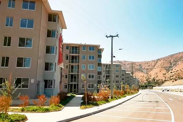 Departamento 3D 2B en segundo piso – Condominio Ravello, La Calera – Cód. L007 – $89.000.000